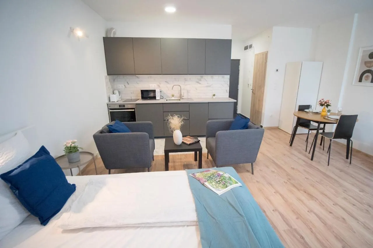 K105 Klapka Apartment Budapeşte 0*,